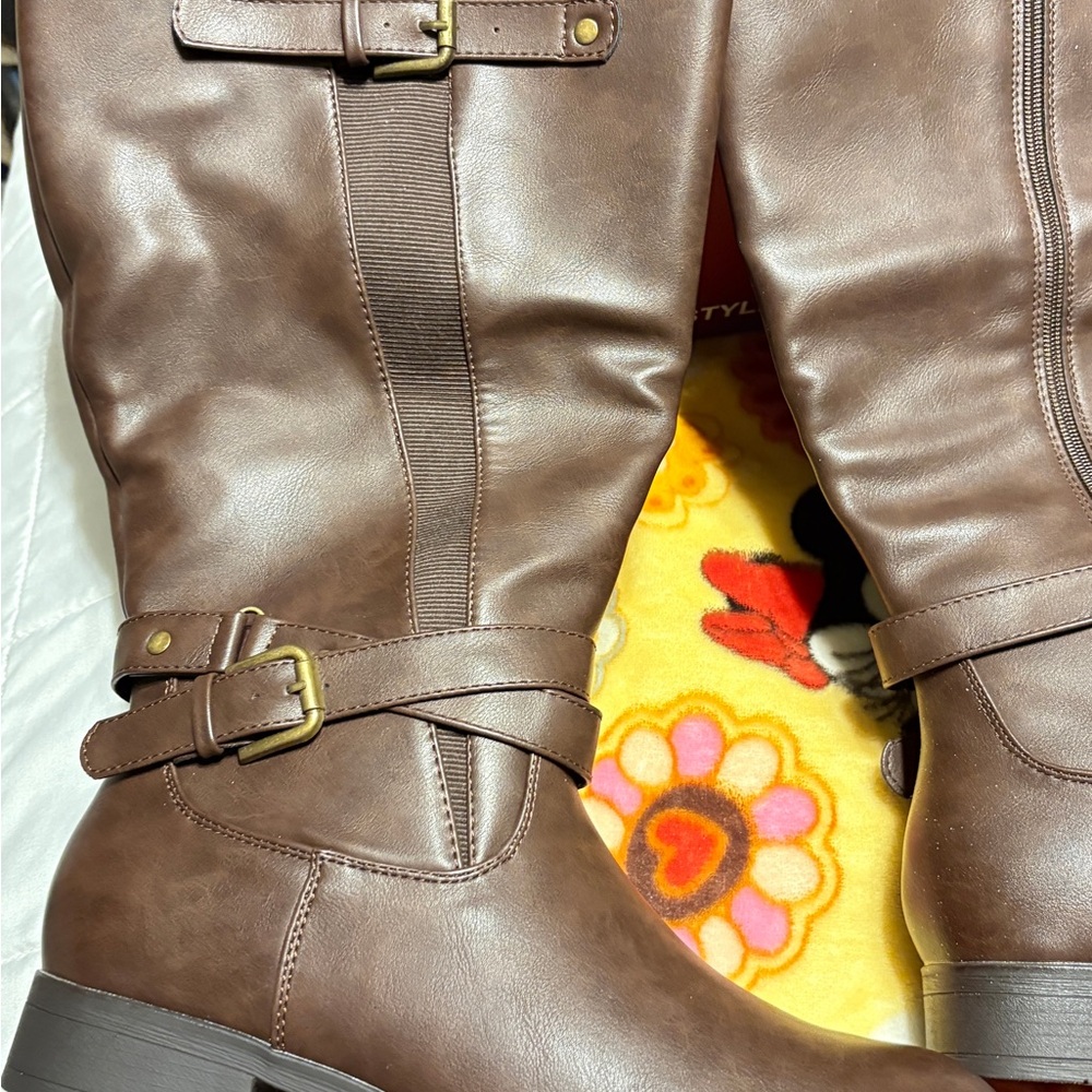 Chicbloom wide calf Brown Knee-High Boots size 11. Women’s